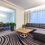 ホテル ノボテル セントラム 4*
