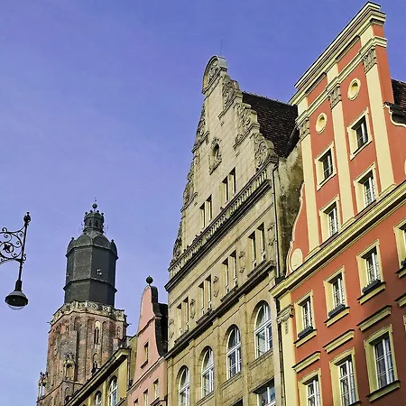 Novotel Centrum Hotel 4*
