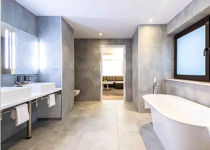 Novotel Centrum Hotel